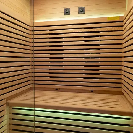 Romantique Bali, Sauna , * Straßburg