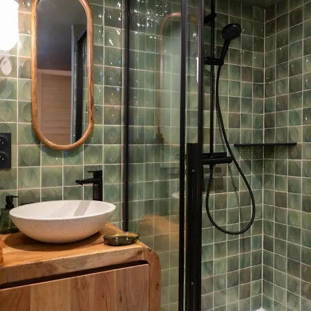 Romantique Bali, Sauna , Apartment Strasbourg